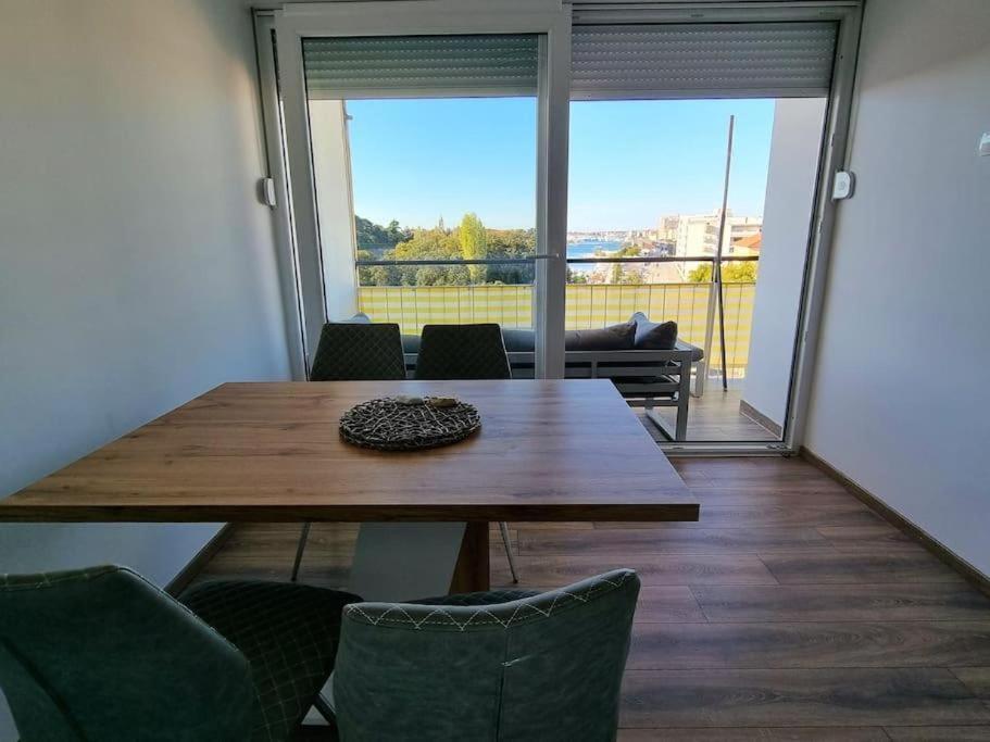 Sea View Balcony And Parking Apartment Zadar Exterior photo